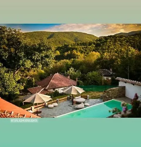 Complex -turlashkata Kushta 게스트하우스 *